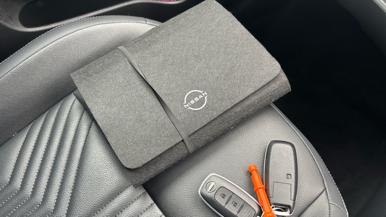 Nissan Juke 1.0 DiG-T Tekna 5dr DCT Petrol Hatchback